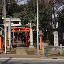 神社全景